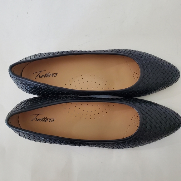 TROTTERS 10.5 Black Woven Leather JADE 1" Heel Slip On Shoes Comfort Office NWOB - Picture 4 of 15
